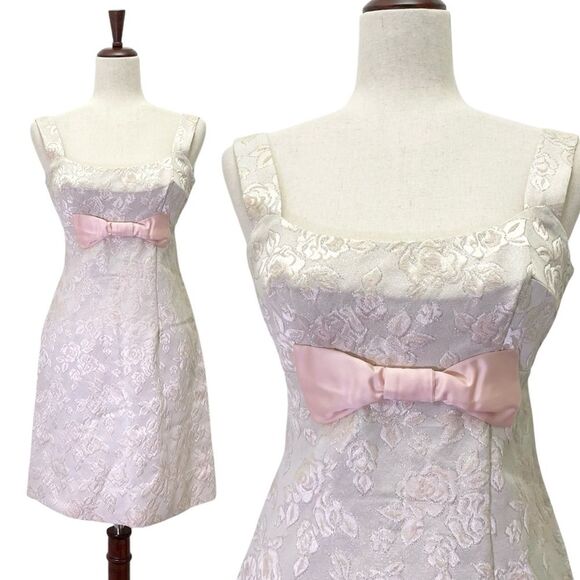 Vintage 1960s Handmade Taupe Blush Brocade Mini Dress Pastel Pink Bow – Size 0/2 - Picture 1 of 15